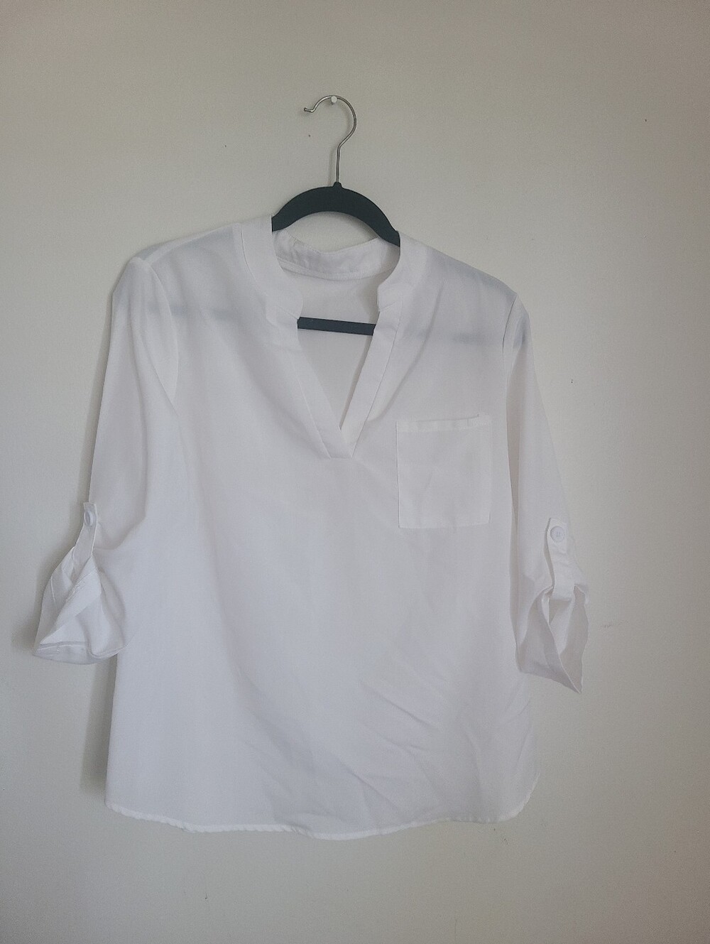 Emery Rose Women’s White V-Neck Roll-Sleeve Blouse